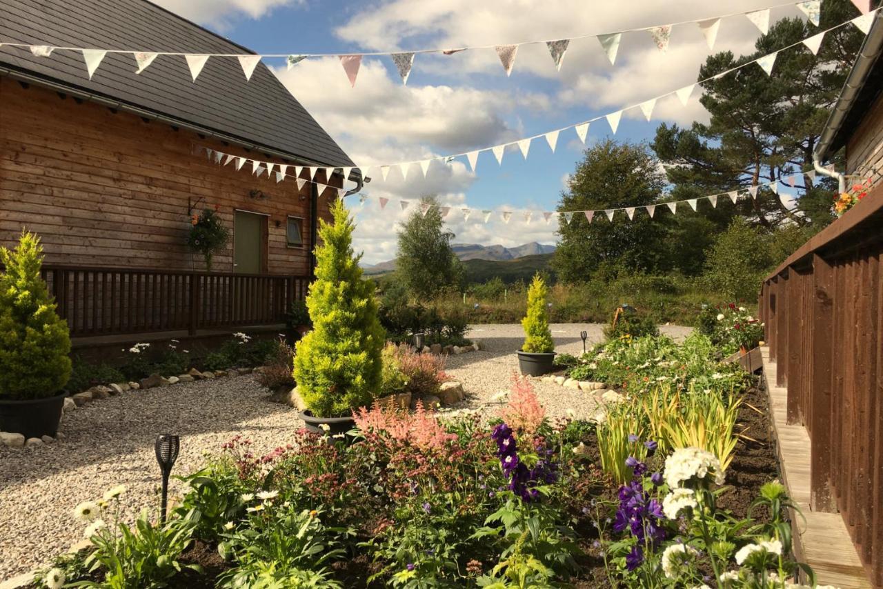 Faebuie Cottages Dalchreichart Luaran gambar